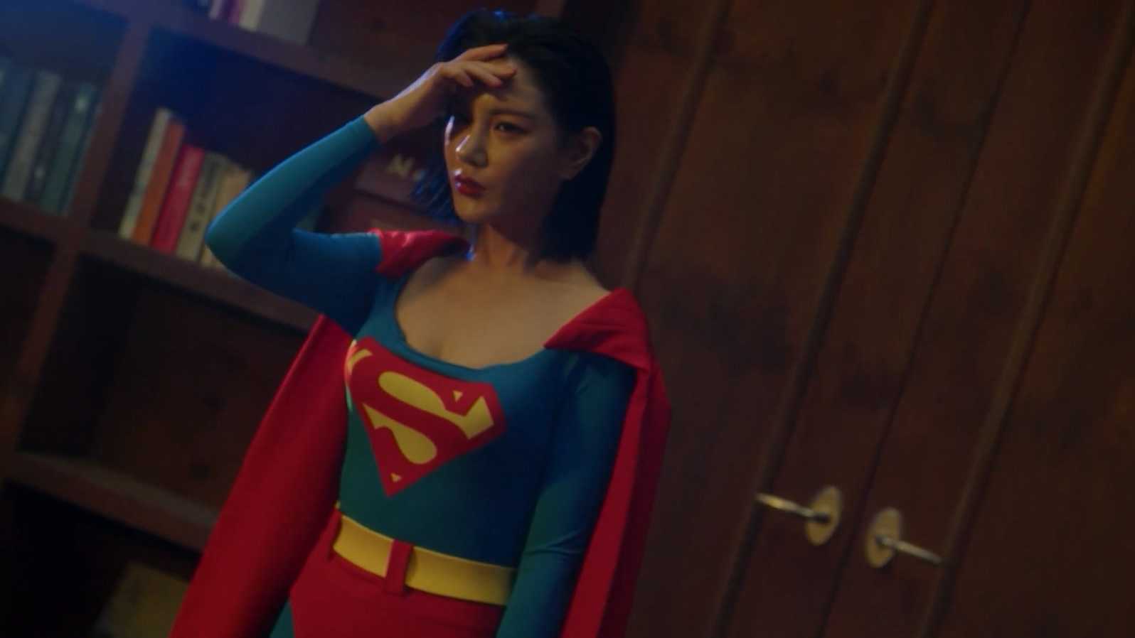 Superwoman S1E2.mp4_20250509_165325.201.jpg