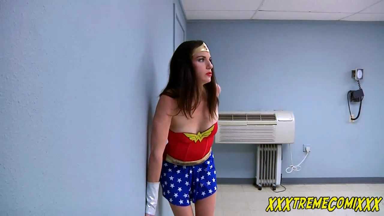 XC Wonder Woman vs Shadow Stalker.mp4_20250705_194416.075.jpg