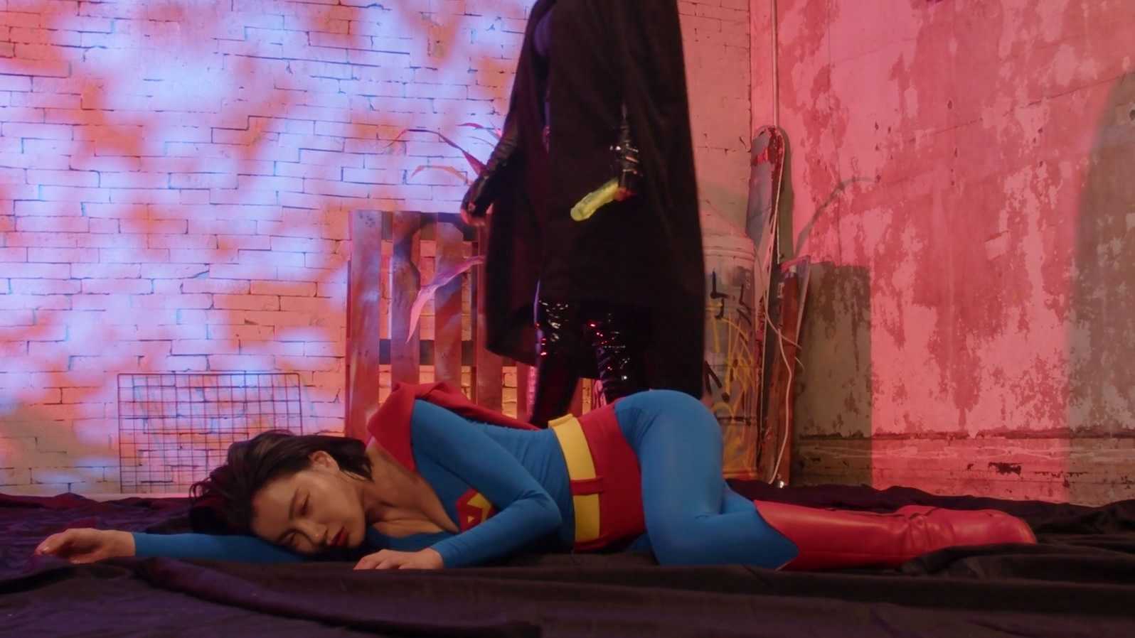 Superwoman：Night of Surrender.mp4_20250725_230433.372.jpg