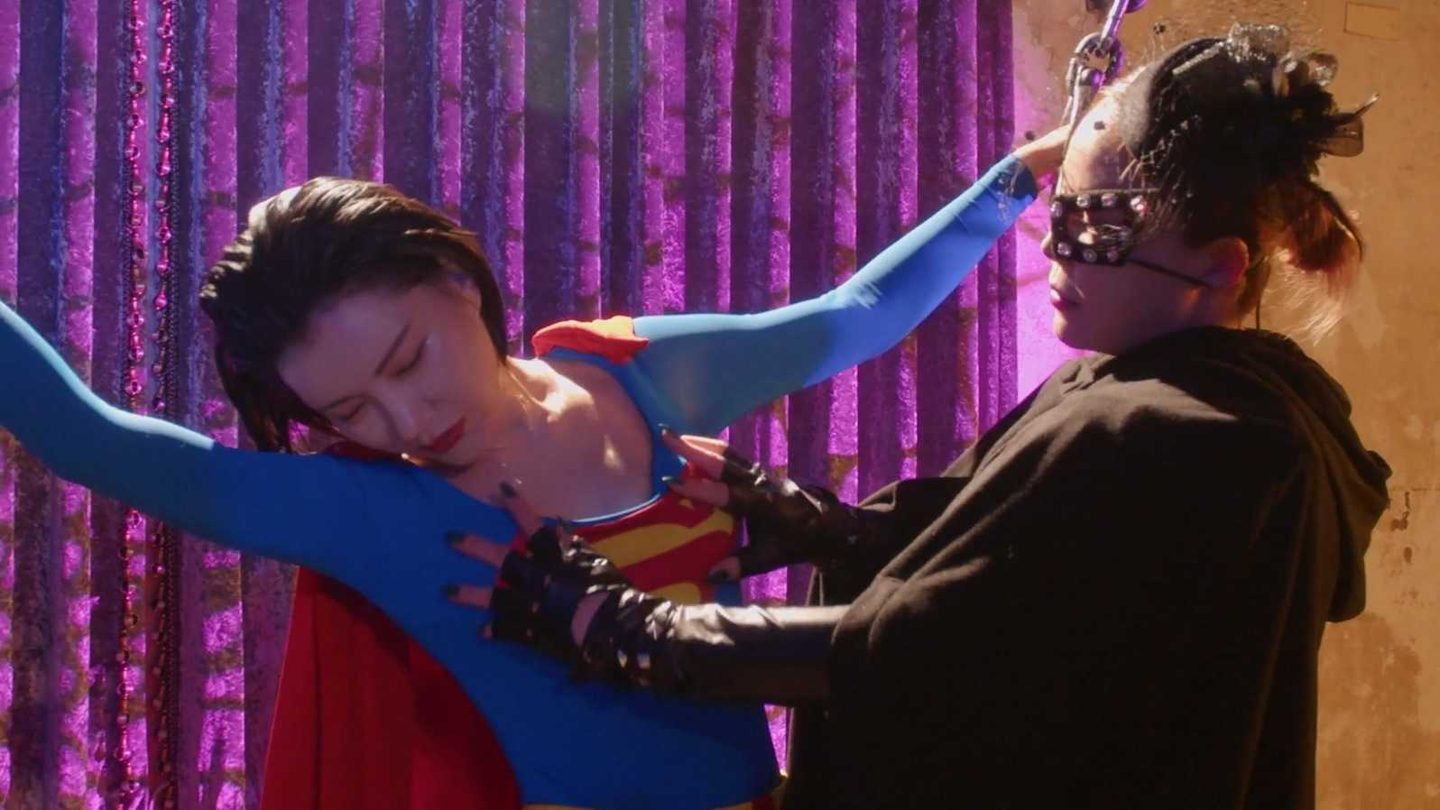 Superwoman：Night of Surrender.mp4_20250725_225857.459.jpg