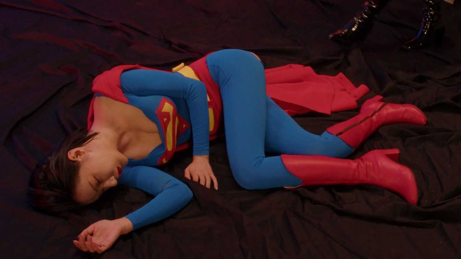 Superwoman：Night of Surrender.mp4_20250725_231039.347.jpg
