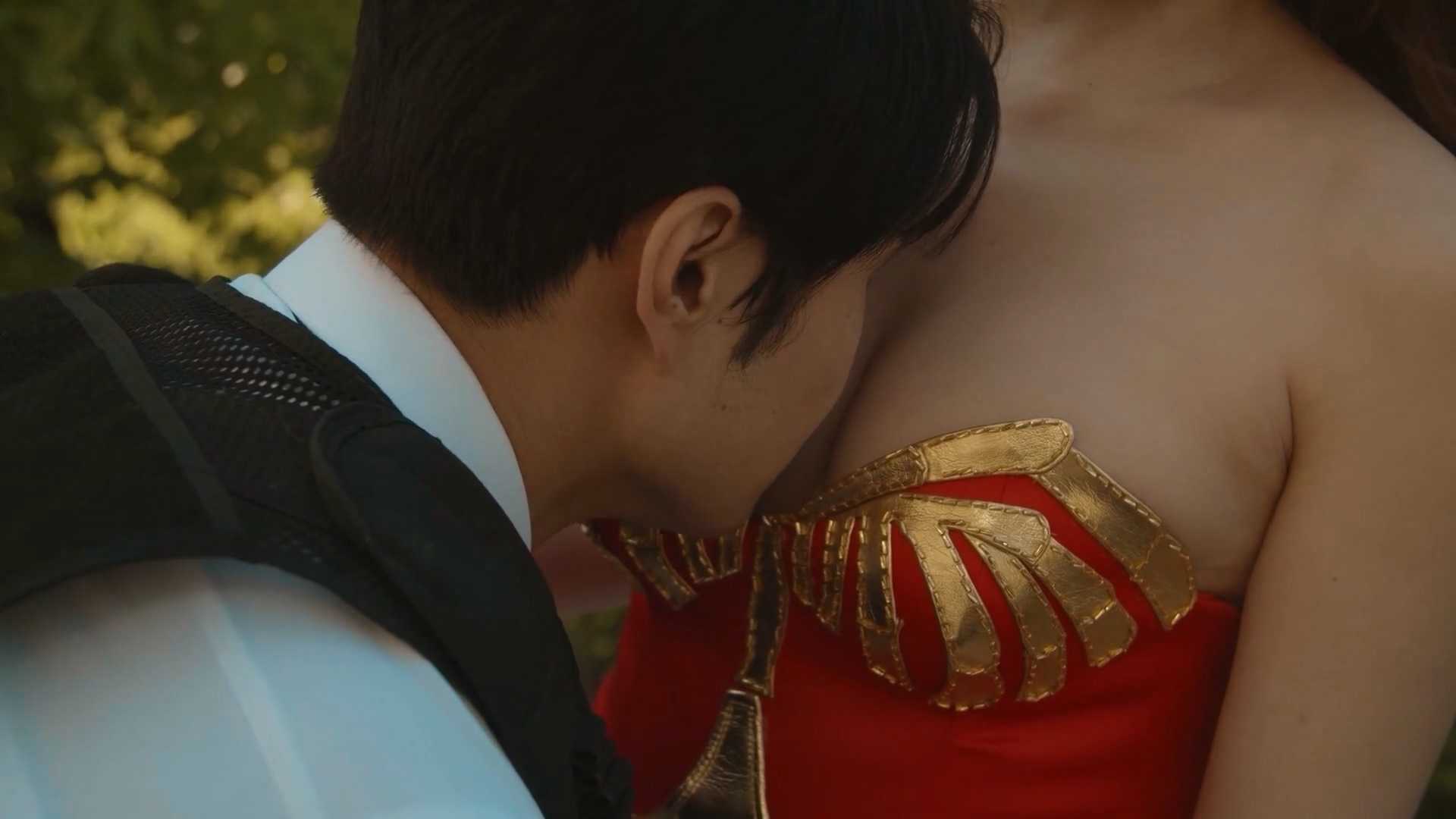 Wonder Woman Gold Part 1.mp4_20250727_221438.828.jpg