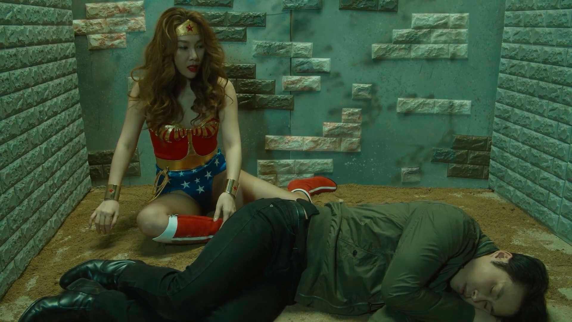 Wonder Woman Gold Part 1.mp4_20250727_222044.413.jpg