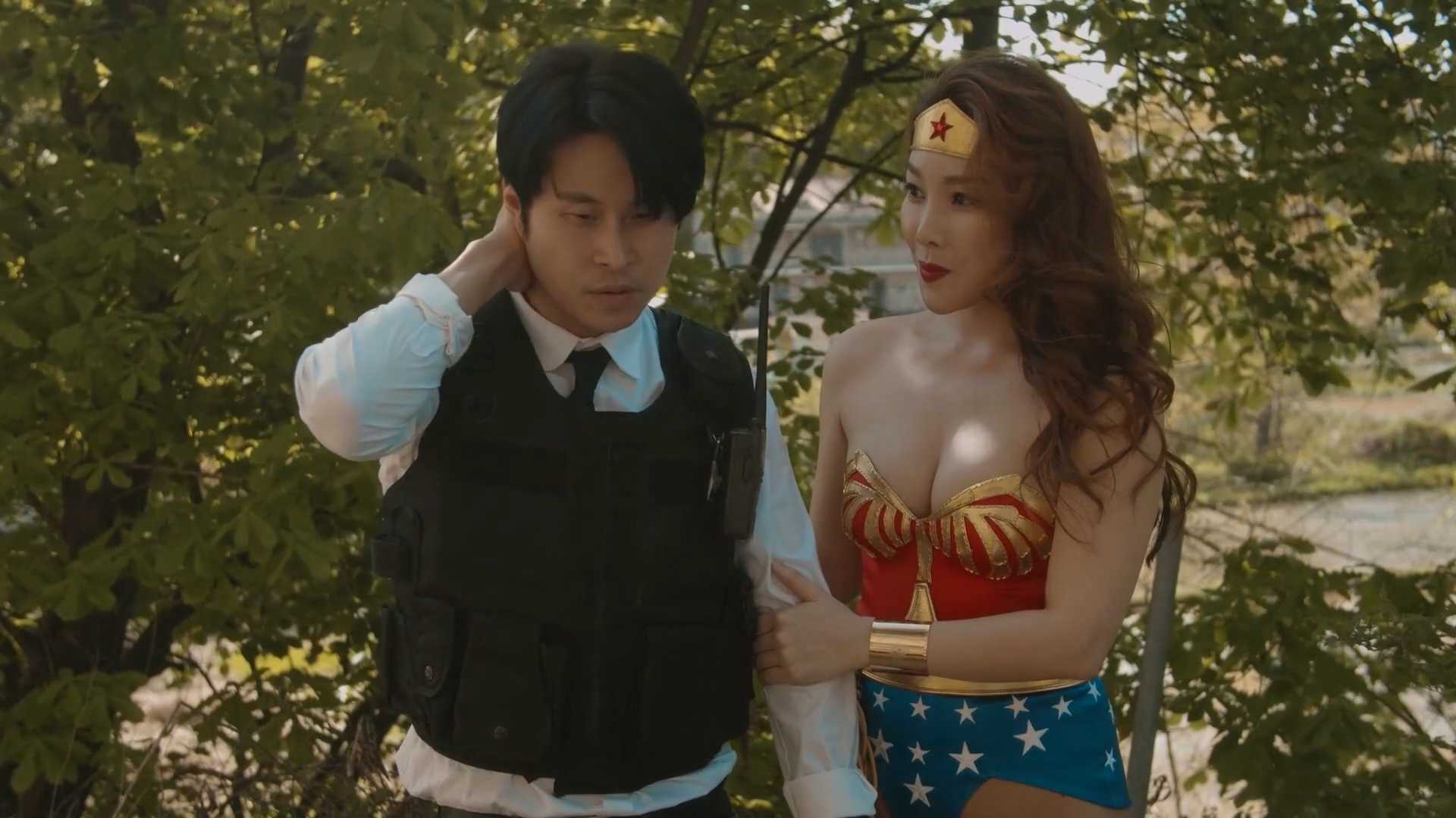 Wonder Woman Gold Part 1.mp4_20250727_221431.313.jpg