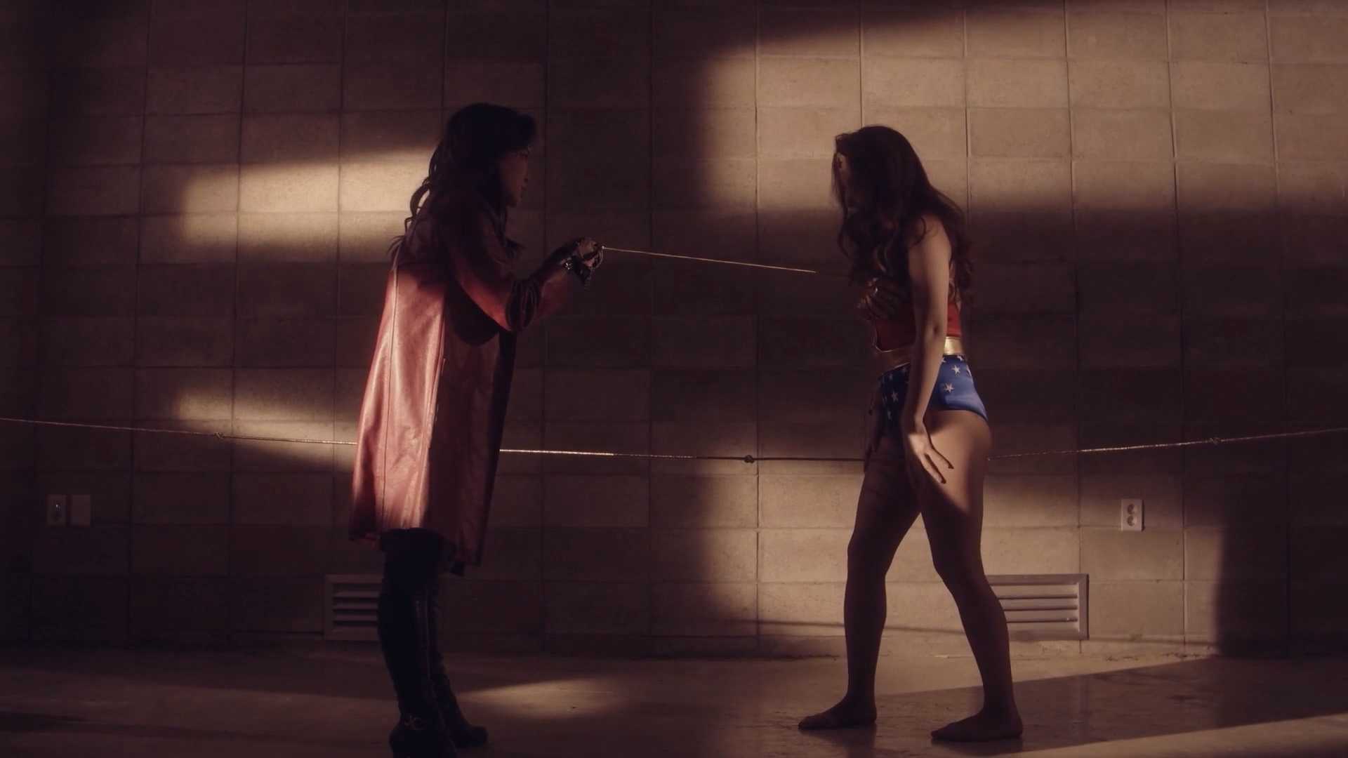 Wonder Woman Gold Part 2.mp4_20250727_224619.406.jpg
