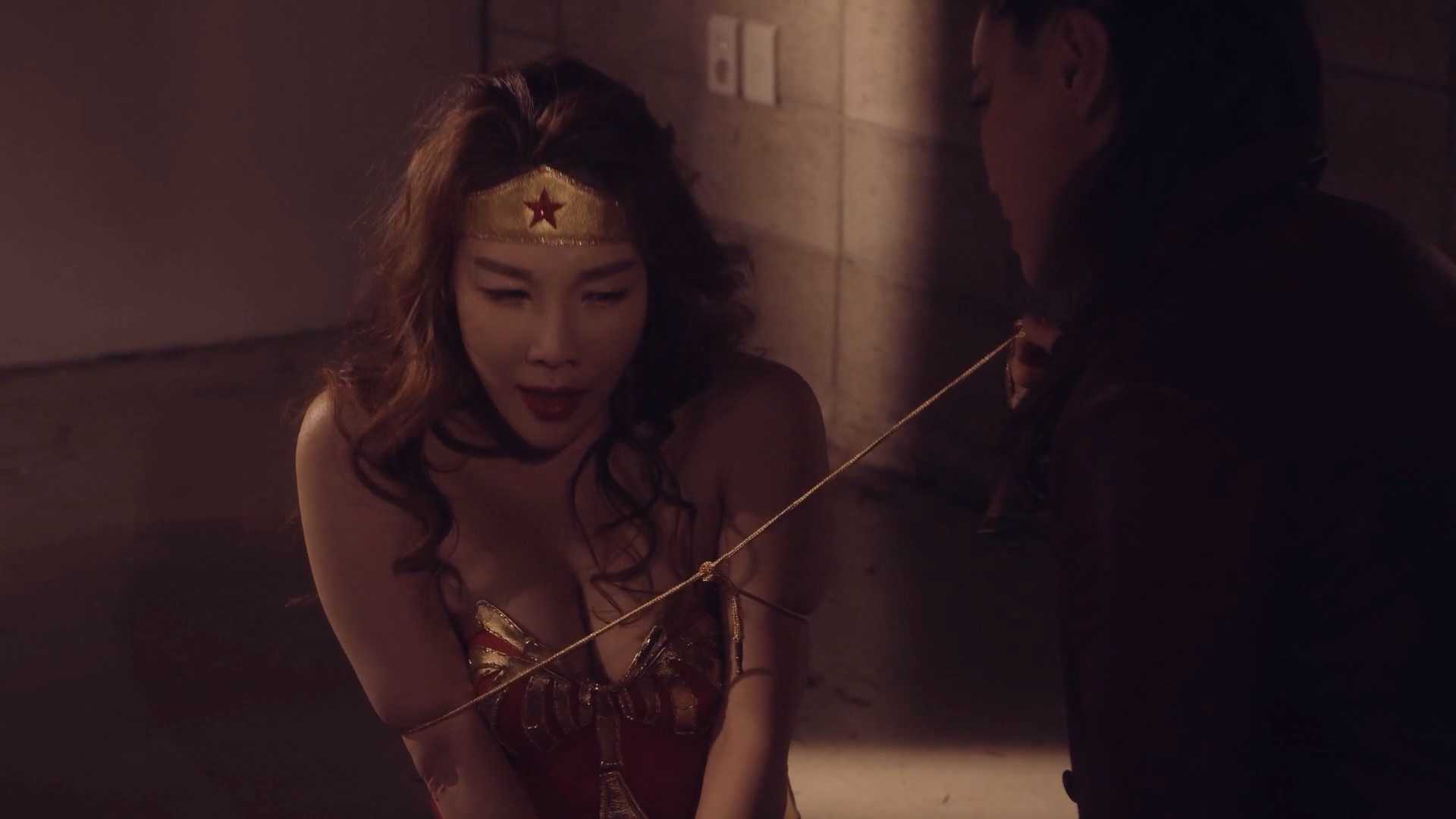 Wonder Woman Gold Part 2.mp4_20250727_224307.229.jpg