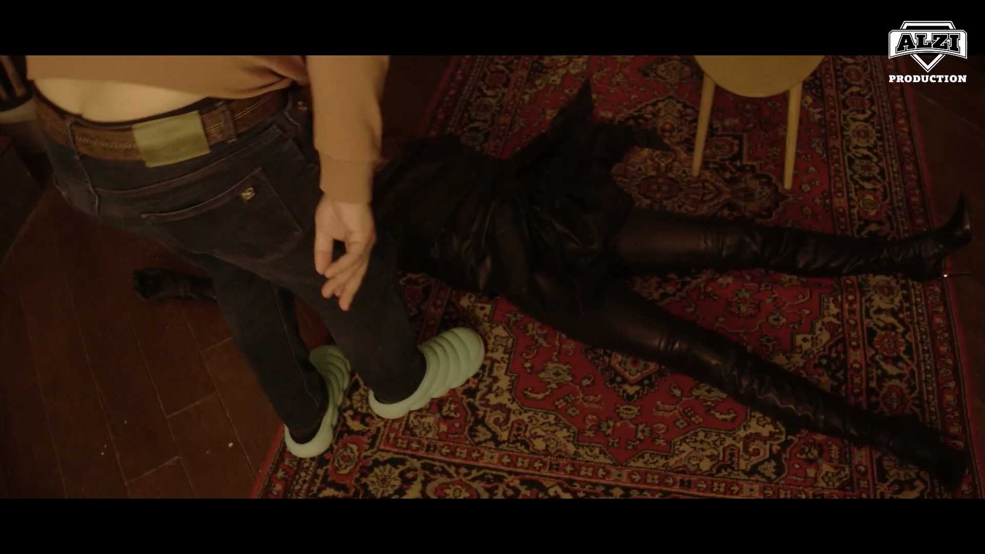 Batgirl Season 4 Episode 7 Alt 2.mp4_20250806_200119.960.jpg