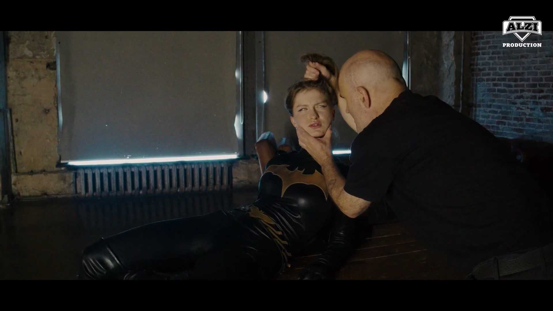 Batgirl Season 4 Episode 8 Alt 1.mp4_20251006_214227.829.jpg