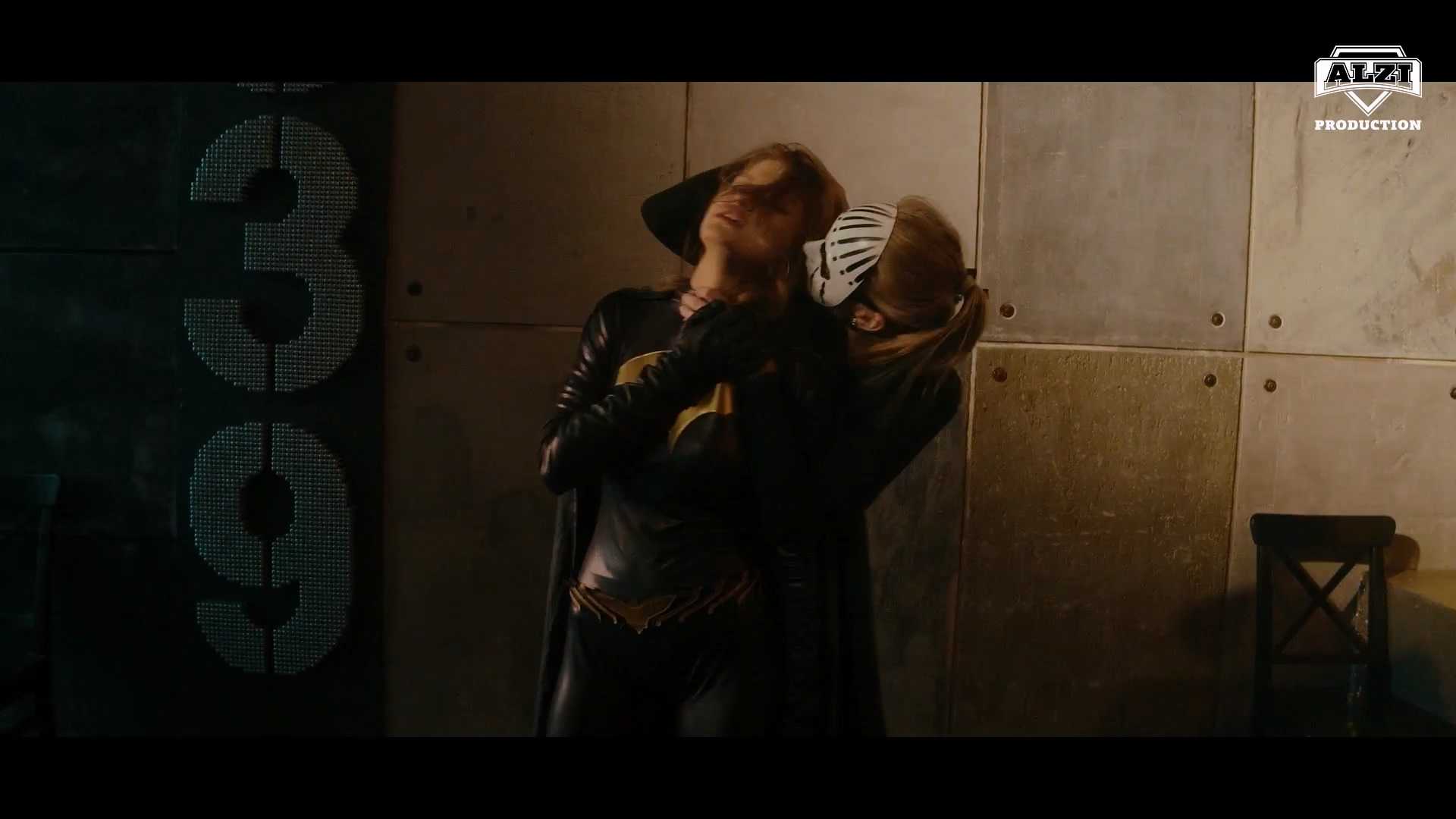 Batgirl Season 4 Episode 8 Alt 2.mp4_20251006_215525.725.jpg