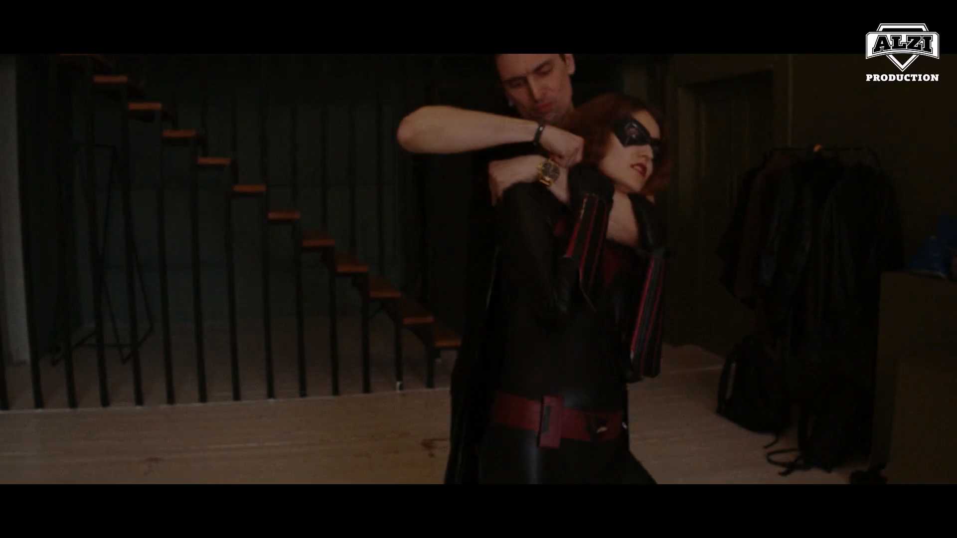 Batwoman：Tailor and Lens Episode 1 Alt.mp4_20251026_214020.278.jpg