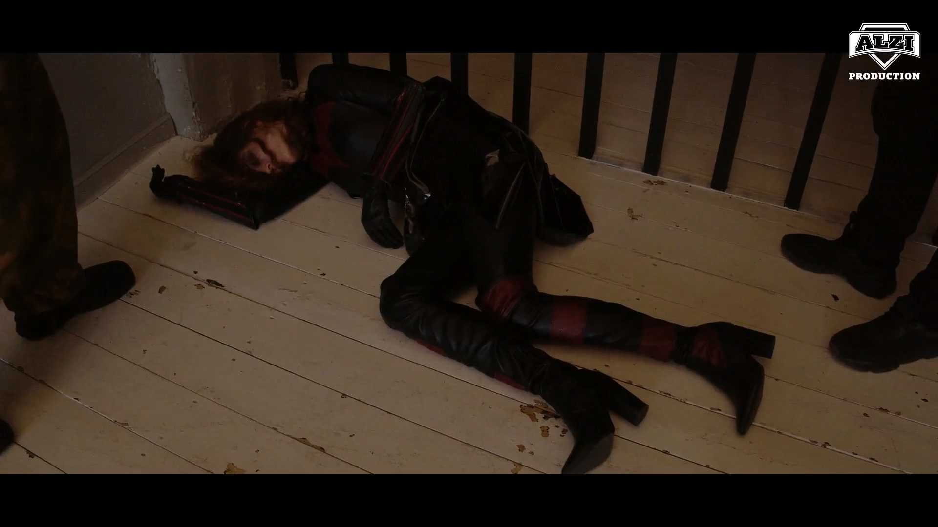 Batwoman：Tailor and Lens Episode 1 Alt.mp4_20251026_214731.828.jpg