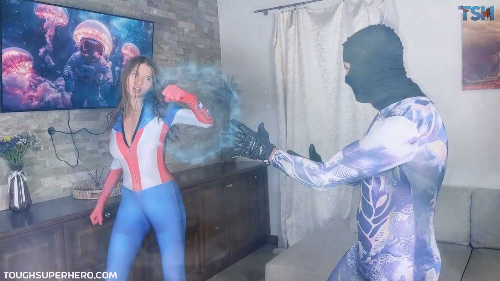 TSH Miss America vs Neon Warrior.mp4_20251222_182647.450.jpg