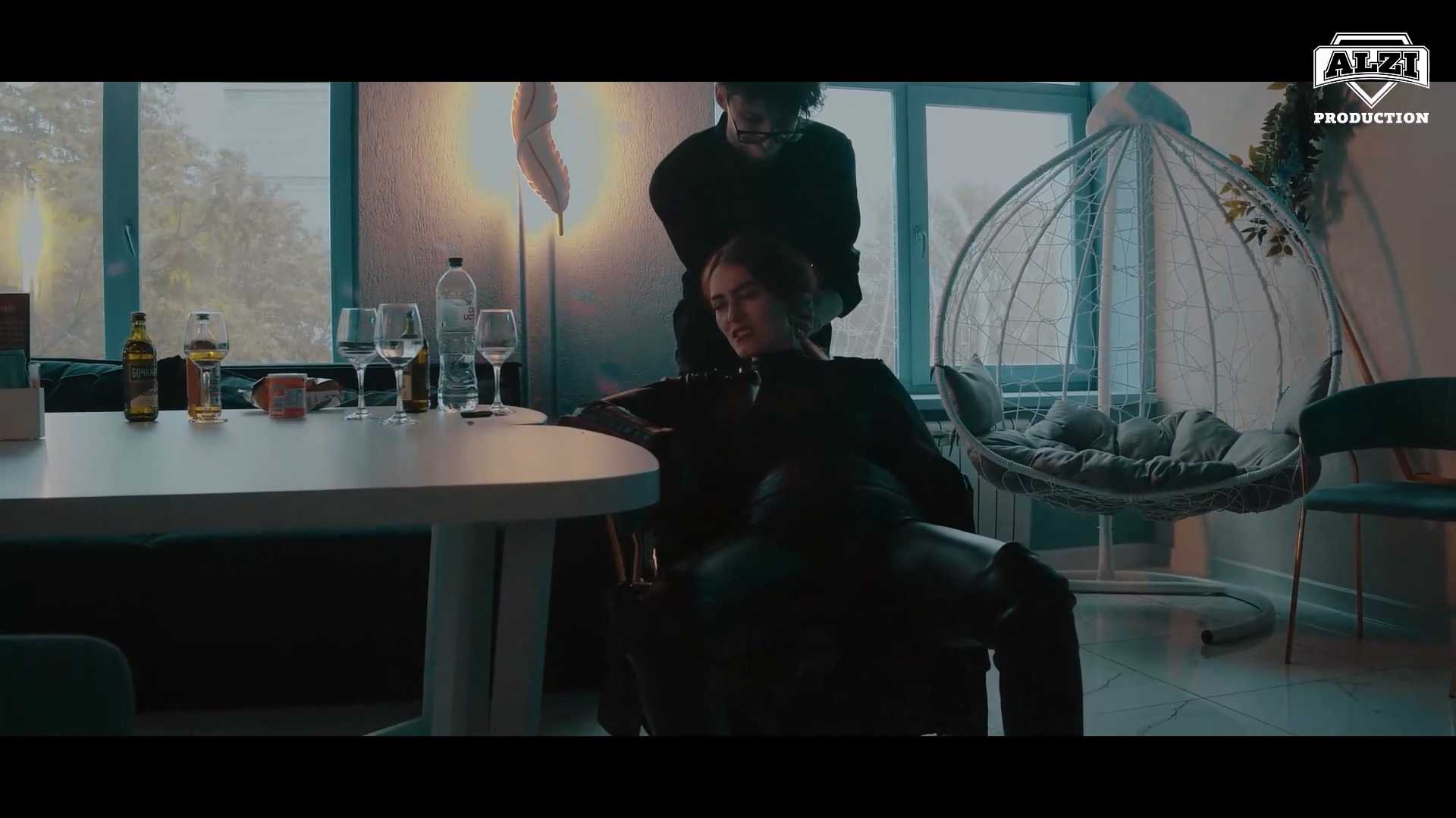 Batwoman：Tailor and Lens Episode 2 Alt 1.mp4_20260103_172044.977.jpg