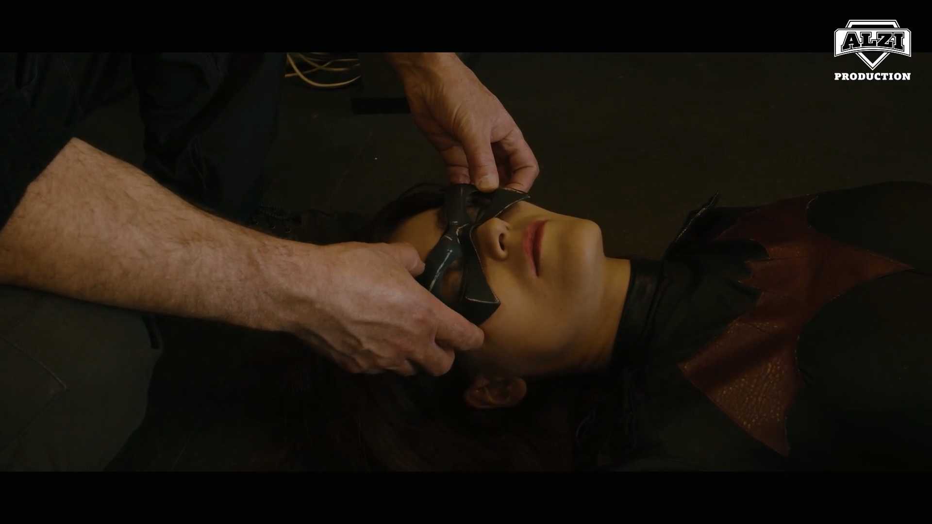 Batwoman：Tailor and Lens Episode 4 Alt.mp4_20260524_173252.537.jpg