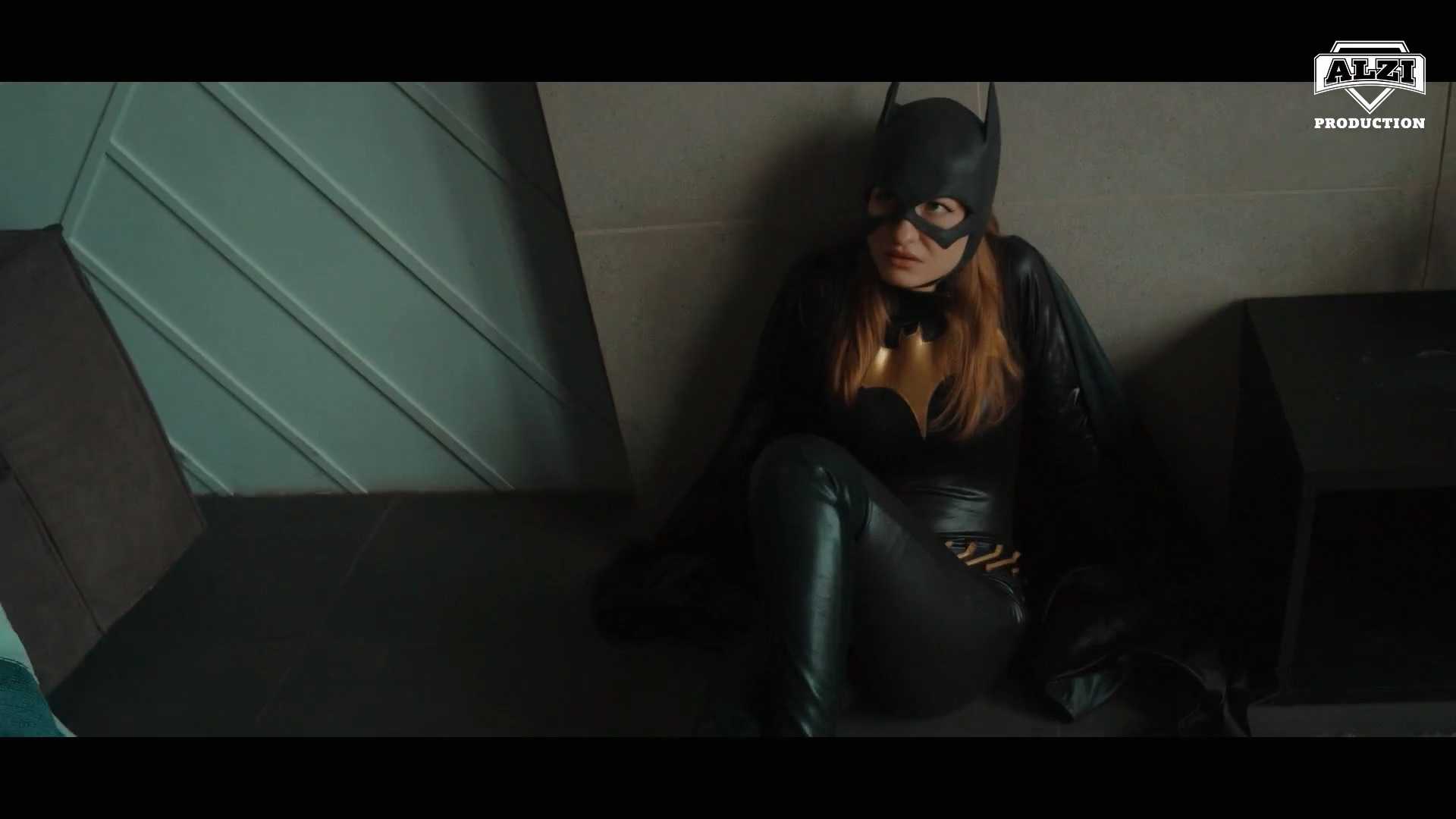 Batgirl Season 4 Episode 12 Alt.mp4_20260607_234733.615.jpg